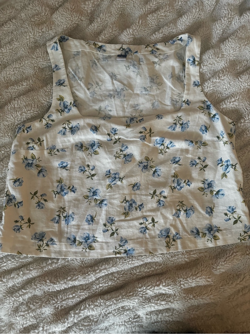 Old Navy White Crop Tank with Blue Rose Print
